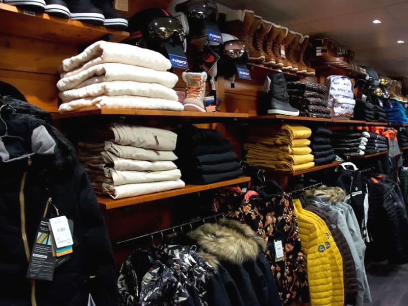 Ski hire shop Robino 3R in Galerie Mercure, La Plagne - Centre