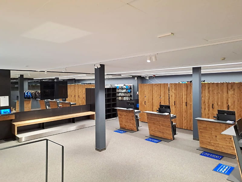 Ski hire shop Sportservice Erwin Stricker in Talstation Seilbahn Naif - Meran 2000, Meran 2000