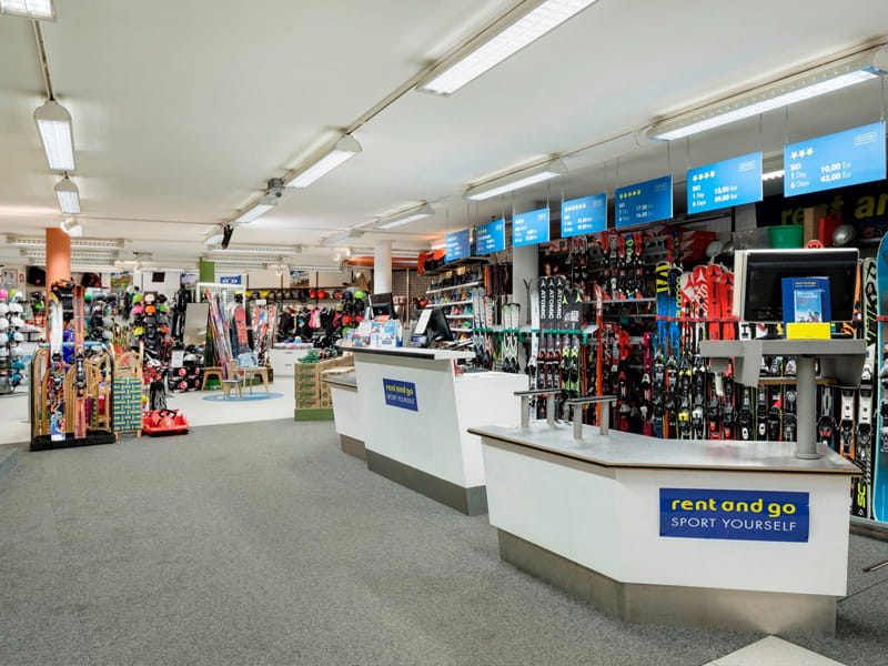 Ski hire shop Rent and Go Sport Mayrl in Via Valle Aurina, 41, Sand in Taufers
